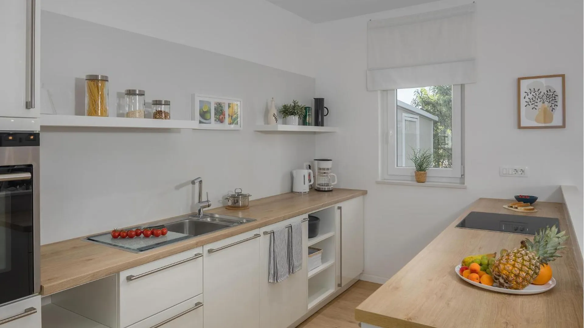 Lovely Home In Krancici With Wifi Babici