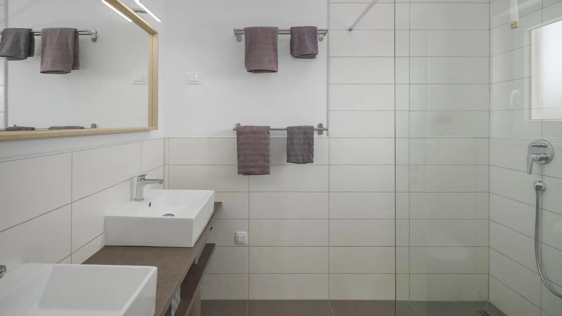 Lovely Home In Krancici With Wifi Vikendica Babici