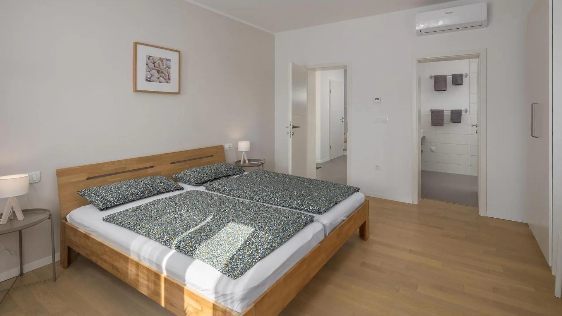 Vikendica Lovely Home In Krancici With Wifi